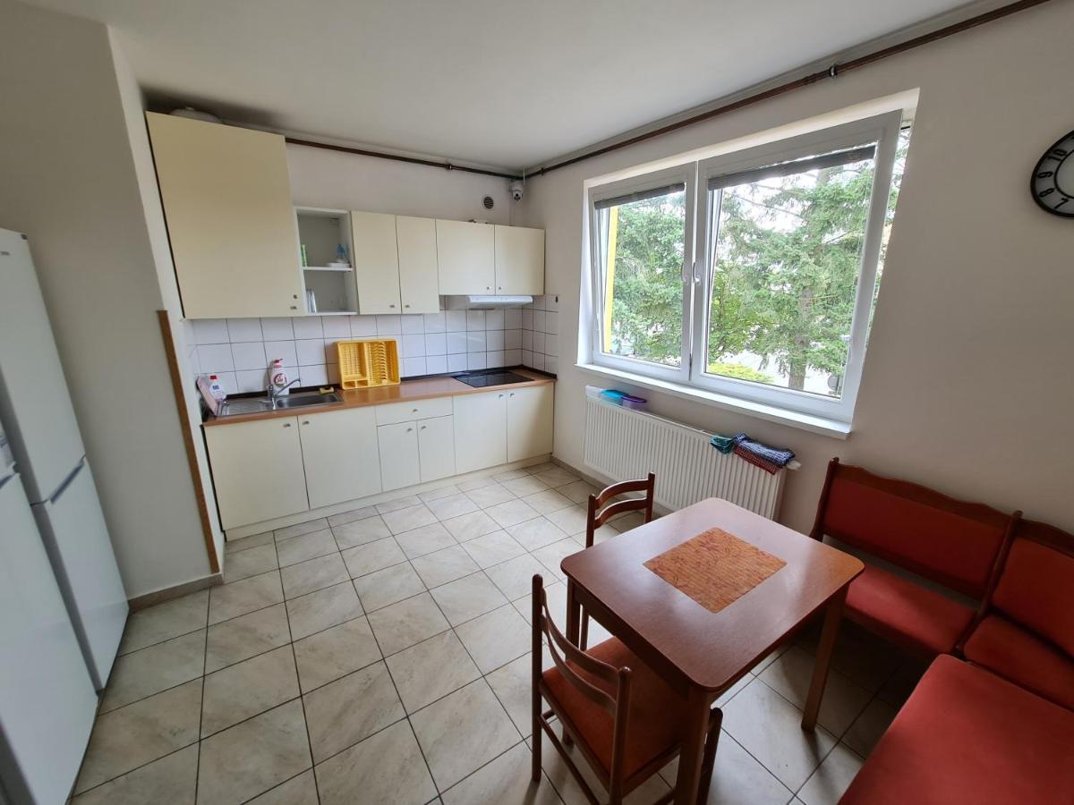 Nika Beds Pardubice Exterior foto