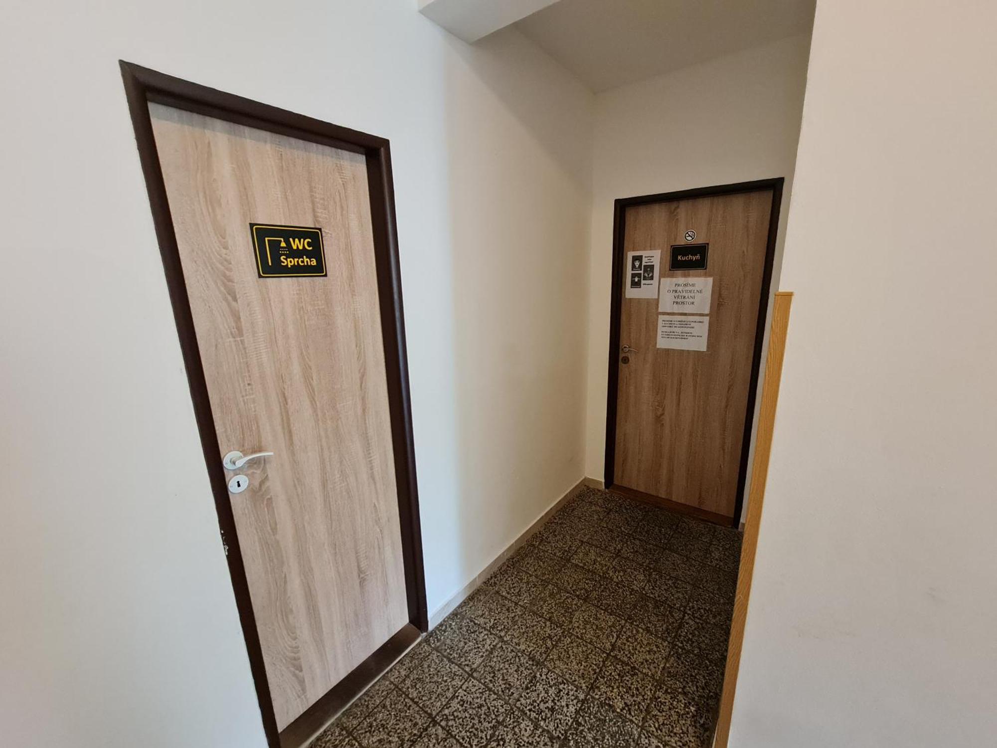 Nika Beds Pardubice Exterior foto